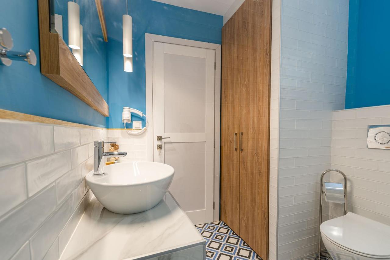 Elvis Nest Apartment Неа Мудания Екстериор снимка